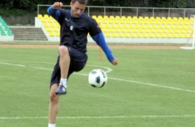 ВИДЕО: Старокин пропуска мача с Локомотив София