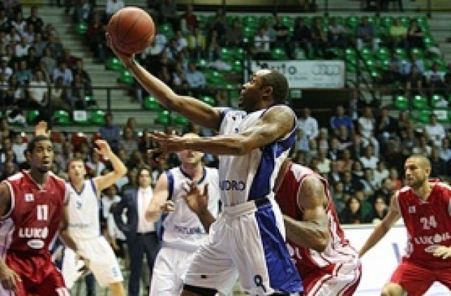 ВИДЕО: Европейски Лукойл се бори мъжки в Канту, но не му стигнаха сили до края