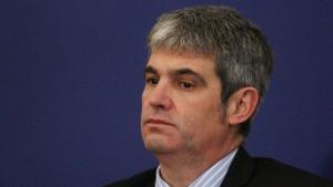 Увеличават пенсиите с 93 процента