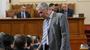 Станишев да изпее песента на Мишо Шамара пред ПЕС предложиха