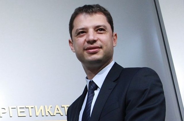 Министър Добрев: Рано е да се говори за рестарт на „Белене”