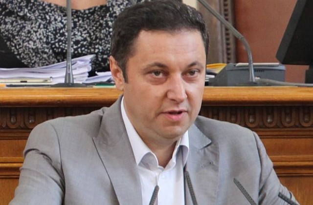 Яне Янев представи пред Доналд Ръмсфелд идеята на РЗС за нова конституция