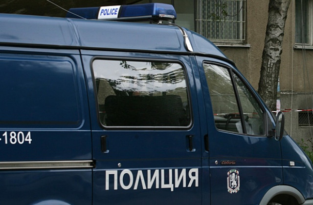 Криминалисти разкриха затворник - телефонен измамник