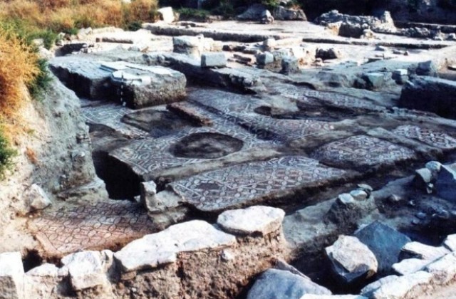 Правят паркинг за рейсове до Малката базилика