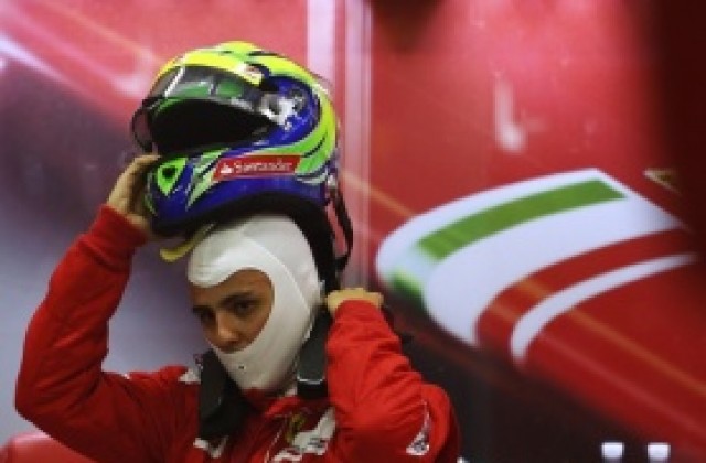 Във Ферари не бързат с новия договор за Маса