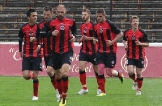 Петима от Локо Сф под въпрос за Левски