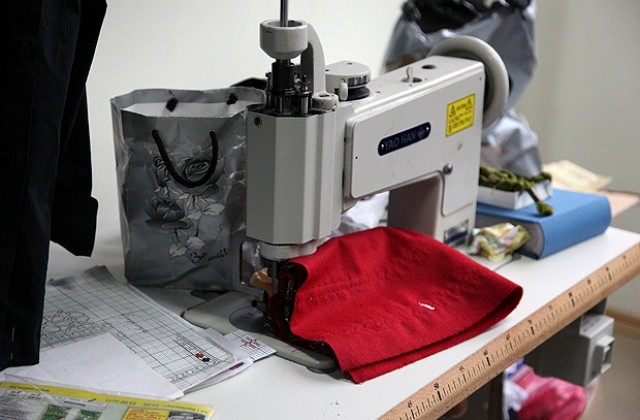 Втора глоба на гръцки бос за шивачки без договори