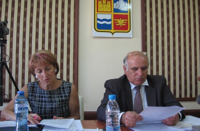 Слети и маломерни паралелки в Община Мездра