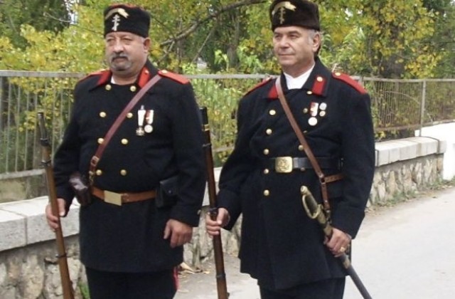 Тържествена заря проверка за празника на Благоевград