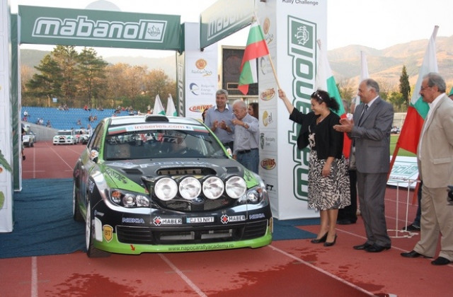 Народният представител от ГЕРБ Десислава Танева присъства на откриването