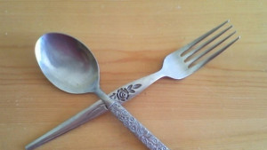 Забравен включен котлон запали стола на Градски транспорт