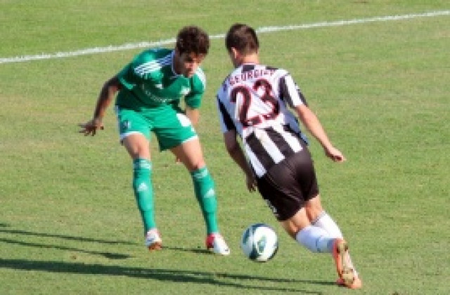 СНИМКИ: Лудогорец вкара пет на Локо Пд за седма поредна победа, излезе еднолично на върха