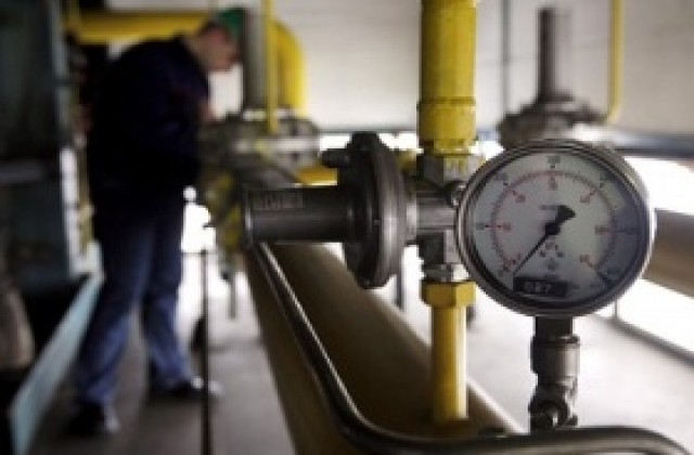 Ройтерс: България отлага газовите връзки със съседите с година