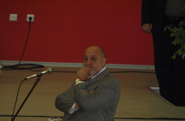 КОМЕНТИРАЙ ТРУДНО: В Градски транспорт не допускат молби за напускане