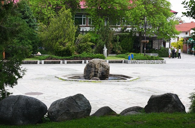 Поп и хип-хоп изпълнители се събират в Банско