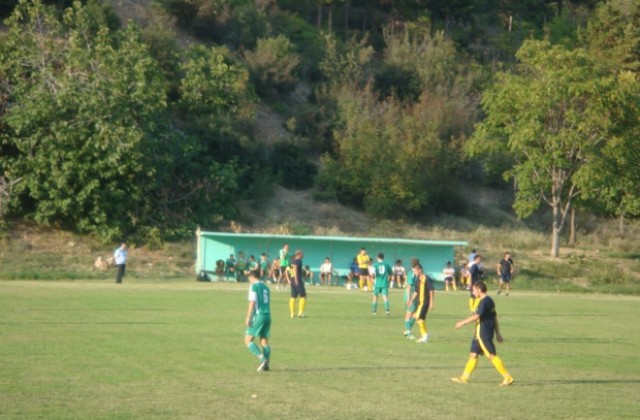 Победи за Германея и Марек, загуби за Велбъжд и Миньор