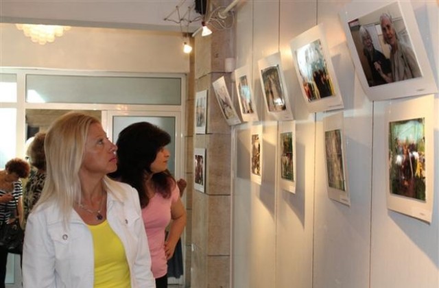 В Търговище подредиха изложба по повод Международния ден на възрастните хора