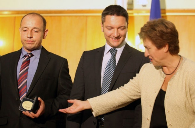 Героят от „Коста Конкордия” не се приема за герой