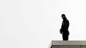 Без Джеймс Бонд И без жени