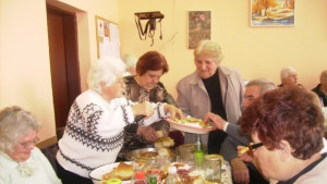 Пловдивските пенсионери с купон послучай международния им празник