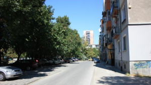 Облагородяват микрорайон в Западен правят 200 нови паркоместа