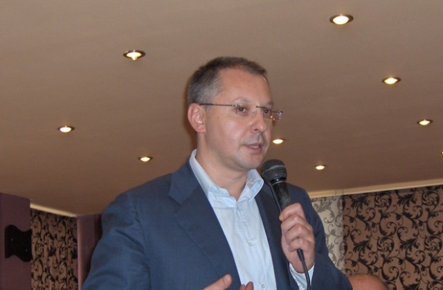 Чакат Сергей Станишев в Хърлец