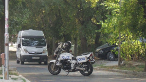 Съмнителен куфар до бензиностанция вдигна на крак полицията