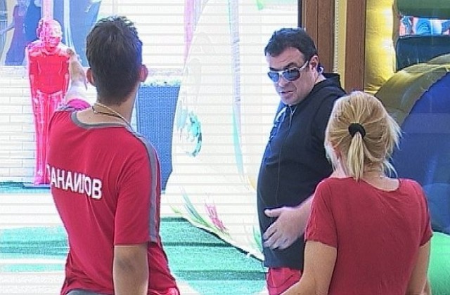 Бони, Ники, Ирен и Влади са номинирани за изгонване от Къщата