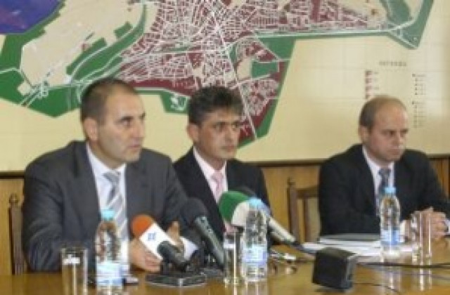 Зам.-председателят на ГЕРБ Цветан Цветанов на обиколка в Русе