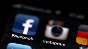 Фейсбук пробва платена услуга в САЩ за поголяма тежест на