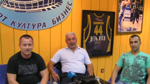 Хандбалният Спартак Варна се цели в титлата и купата на