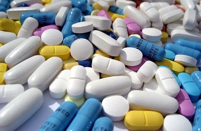 Задържаха 3,75 млн. дози фалшиви лекарства, продавани по интернет