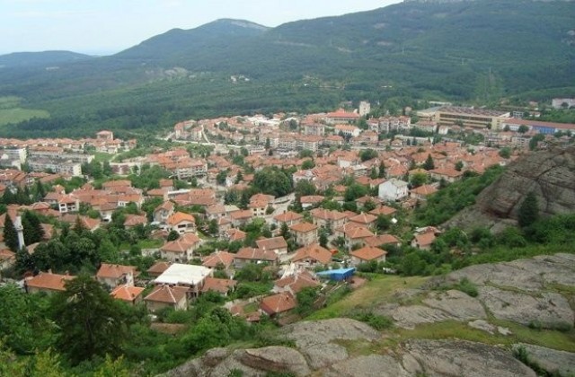 Разпускат ученици в Белоградчик заради хепатит