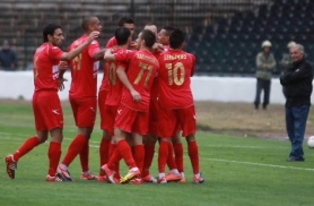 Пакурар готов за игра, попадна в групата на ЦСКА за мача със Славия