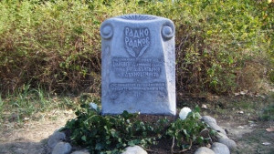 Откриха паметен знак на поета Радко Радков