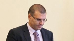 Децентрализацията на администрацията трябва да става поетапно смята Дянков