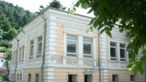 5 фирми искат да преустройват общежитие в дневен център
