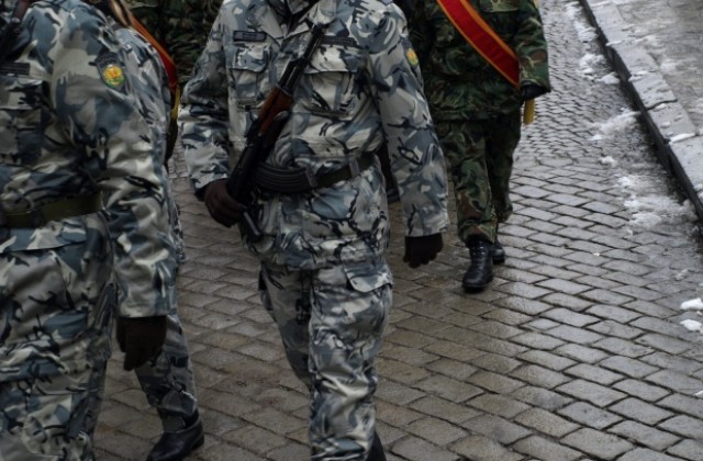 Осъдиха военен, изчезнали гащи и партенки за половин милион