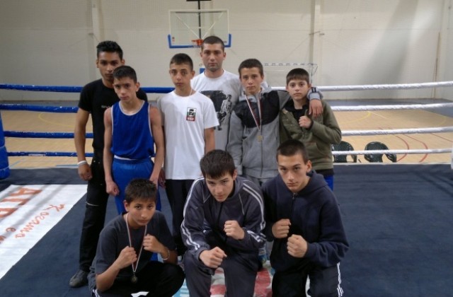 Ангел Йорданов от боксов клуб „Русе” е сигурен медалист на европейско за ученици