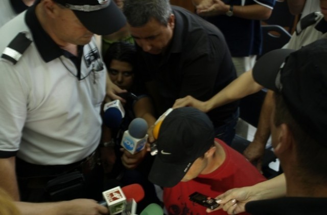 Правят ДНК експертиза на сандвича на Жоро Милионера