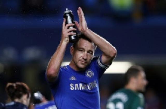 Феновете на Уест Бромич пяха в подкрепа на Джон Тери срещу КПР