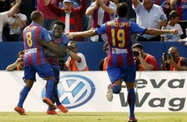 ВИДЕО: След 5 години чакане Леванте приспа „прилепите“ в дербито на Валенсия