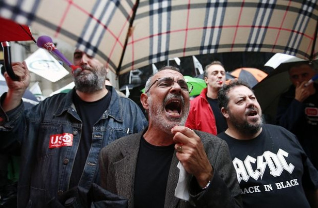 Хиляди испанци излязоха по улиците срещу мерките за строги икономии