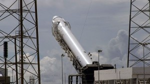 Космическият кораб Дракон ще достави ваниловошоколадов сладолед на МКС