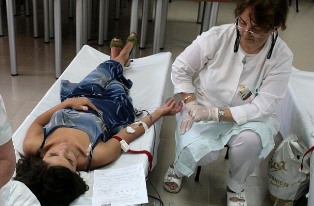 25 души от областта се включиха в кръводарителската кампания