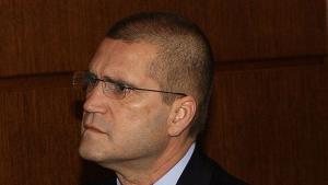 Нова алтернатива Ръст на заплатите на военните срещу повисока възраст