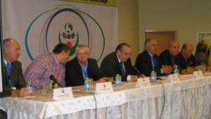 Представители на 80 клуба на Общото събрание на БФВ