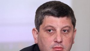 НС даде още шест месеца за анализ на добрите практики