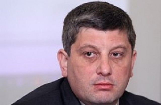 НС даде още шест месеца за анализ на добрите практики за добив на шистов газ