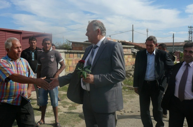 Проблем с водата в  ромския квартал в село Крушаре